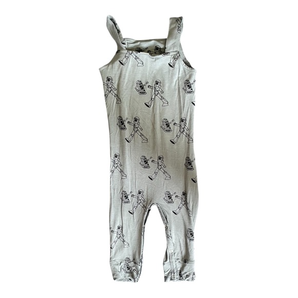 #239, kate quinn pale bluish gray overalls with robot theme, size 12-18 mo - Picture 2 of 3